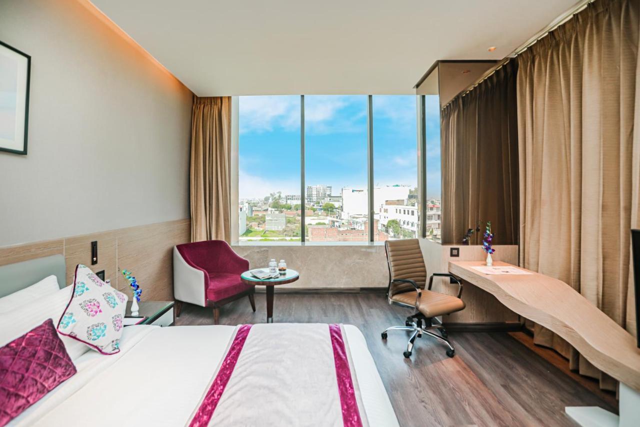 Regenta Place Verka 암리차르 외부 사진